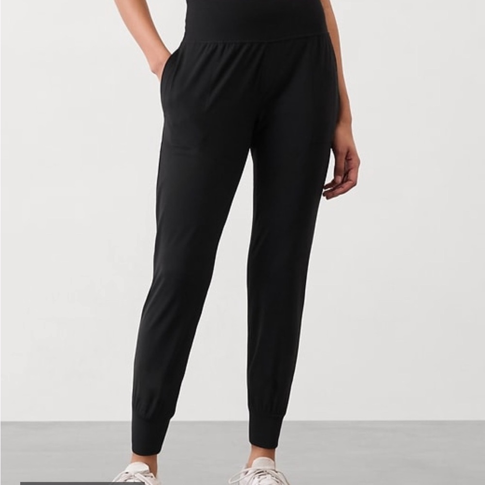 Grey Athleta Salutation Joggers